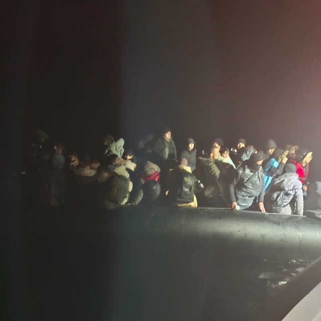 Çanakkale'de 104 düzensiz göçmen karaya çıkarıldı