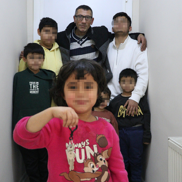 DHA gündeme getirdi, baba ve 6 çocuğu sıcak yuvalarına kavuştu