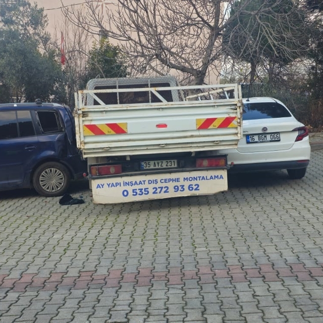 Direksiyonda kalp krizi geçiren sürücü öldü