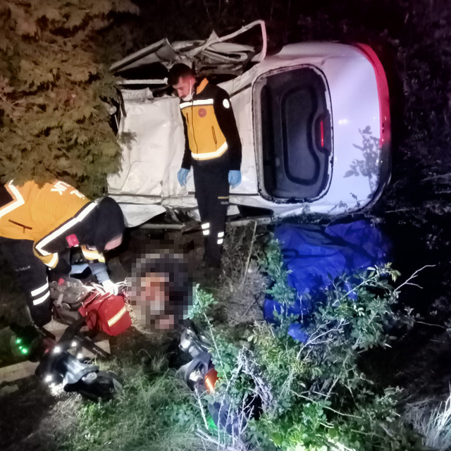 Adana'da takla atan otomobilin sürücüsü öldü