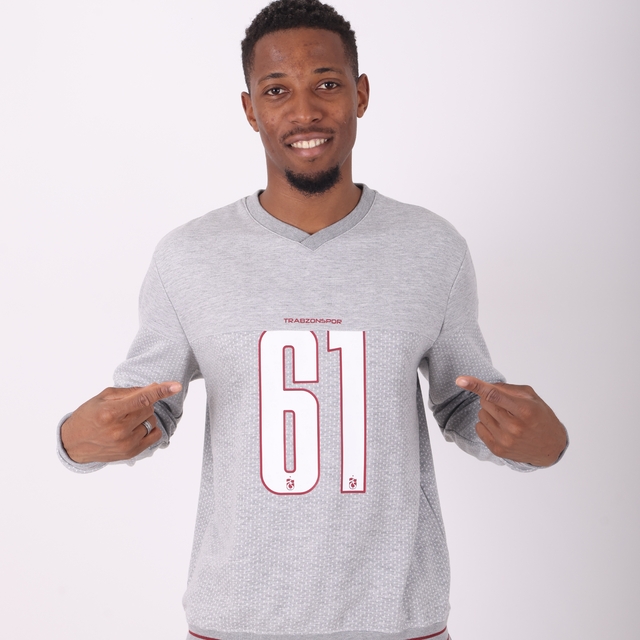 Trabzonsporlu Banza, takımını üst sıralara taşıyacak goller atmak istiyor: