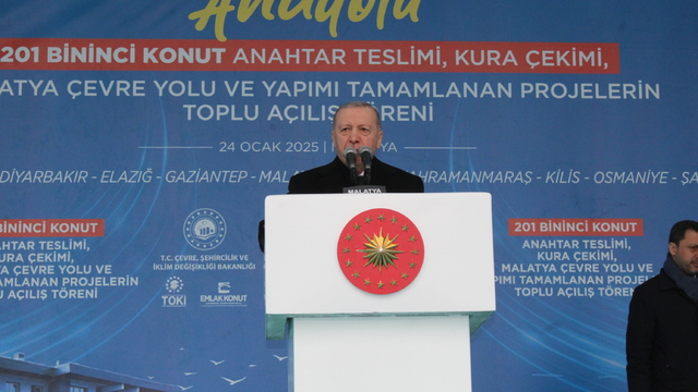 Cumhurbaşkanı Erdoğan: Deprem konutlarının yüzde 45'i tamamlandı