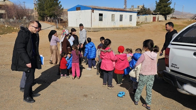 Siirt'te Açık Kapı Şube Müdürlüğünden hane ziyareti
