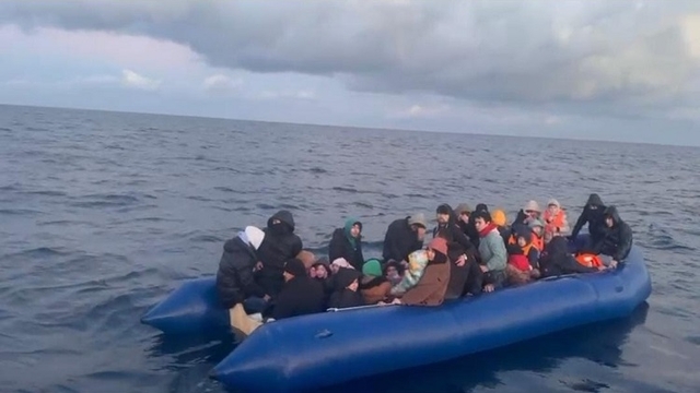 Çanakkale açıklarında 46 düzensiz göçmen kurtarıldı