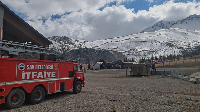 Davraz Kayak Merkezi'ne 1 itfaiye aracı görevlendirildi