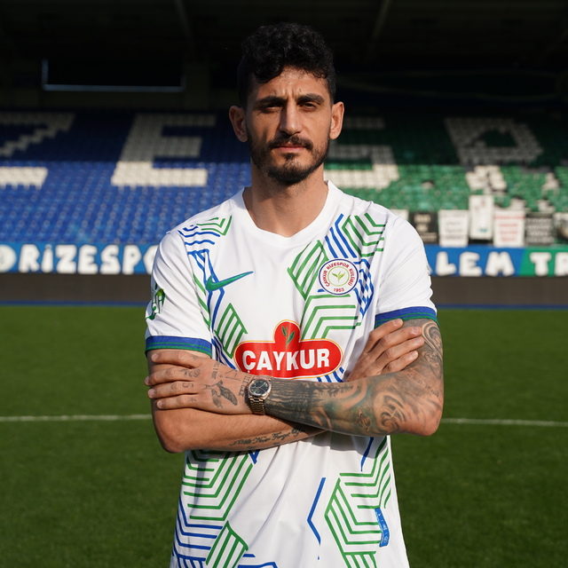 Çaykur Rizespor, Fenerbahçe'den Samet Akaydin'ı transfer etti