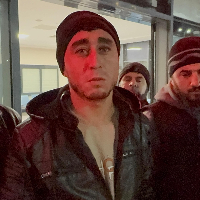 Konya'da 4 katlı bina çöktü: Enkazdan 3 kişi kurtarıldı, 2 kişiye ulaşılmay...