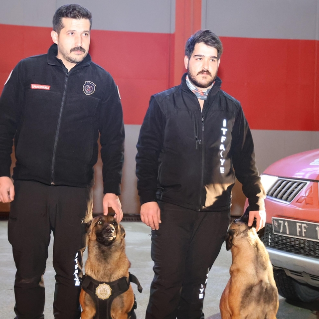 Kırıkkale Belediyesi arama kurtarma köpekleri, arama çalışmaları için Konya...
