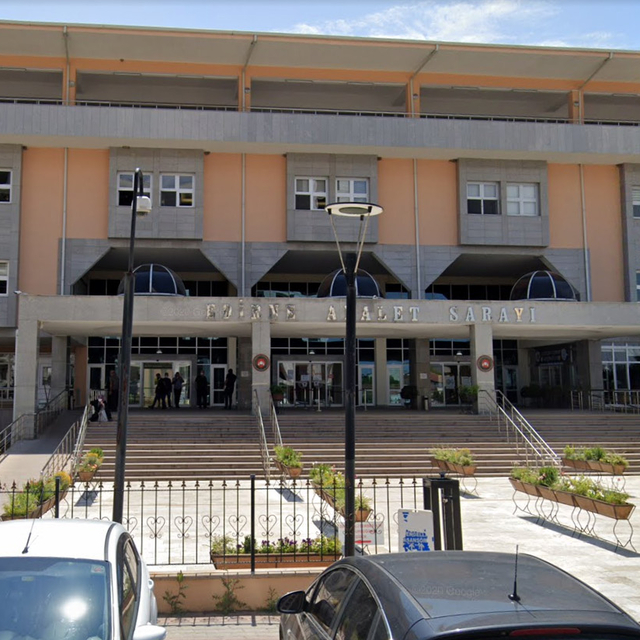 Yunanistan'a kaçarken yakalanan eski hakim ve savcı tutuklandı