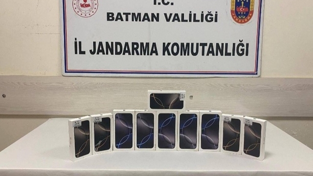 Batman'da 10 kaçak cep telefonu ele geçirildi