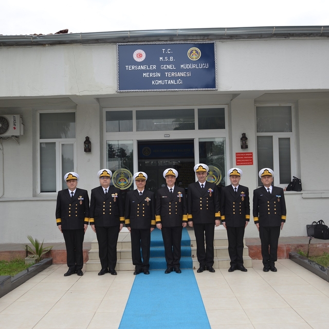 Deniz Kuvvetleri Komutanı Oramiral Tatlıoğlu, Akdeniz Bölge Komutanlığı'nda...