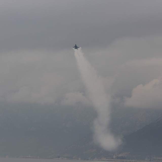 SOLOTÜRK, Antalya'da eğitim uçuşuna devam ediyor