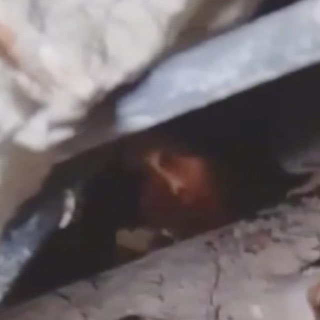 Konya'da çöken 4 katlı binanın enkazında 2 kişinin cansız bedenine ulaşıldı...