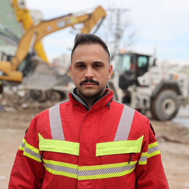Enkazdan gelen ses "umut ışığı" oldu
