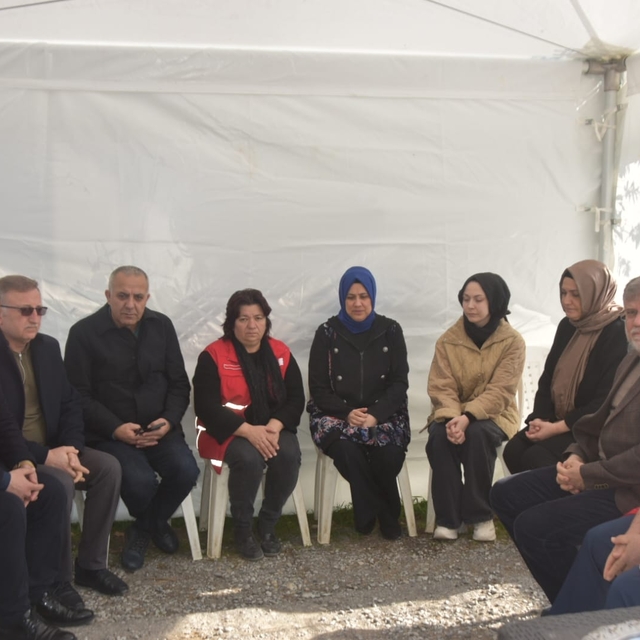 Kartalkaya'daki yangında hayatını kaybeden Çetiz ailesi için mevlit okutuld...