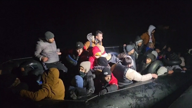 Ege Denizi'nde 35 düzensiz göçmen yakalandı