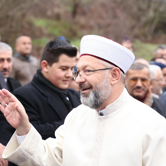 Diyanet İşleri Başkanı Erbaş: Hadis ne kadar dini ilimse matematik de o kad...