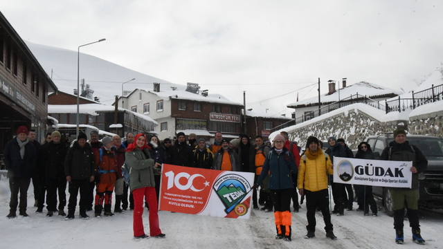 Zigana Dağı'nda 16 yıl önceki çığda hayatını kaybeden 10 dağcı anıldı