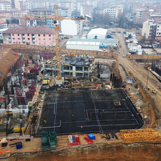 Malatya'da Saray Mahallesi rezerv alanında konut ve iş yerlerinin yapımı sü...