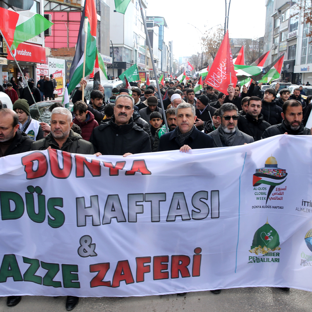 Van'da "Dünya Kudüs Haftası" dolayısıyla yürüyüş düzenlendi