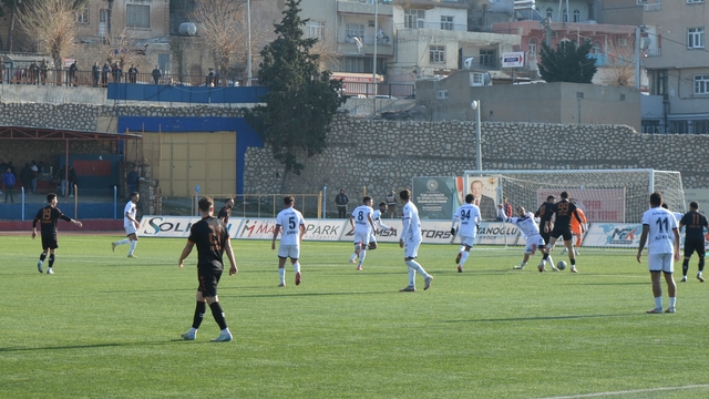 News Image for Mardin 1969 Spor İzmir Çoruhlu Futbol Kulübü'nü 4-1 Yendi