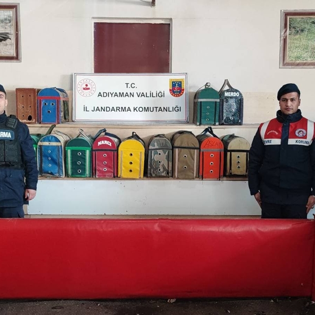 Adıyaman'da horoz dövüştürenlere baskın: 8 gözaltı