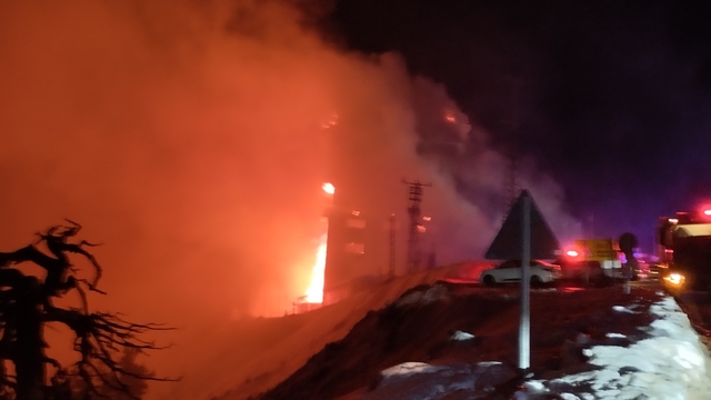 Bolu'daki otel yangını, mutfakta kızgın yağın tutuşmasıyla başlamış