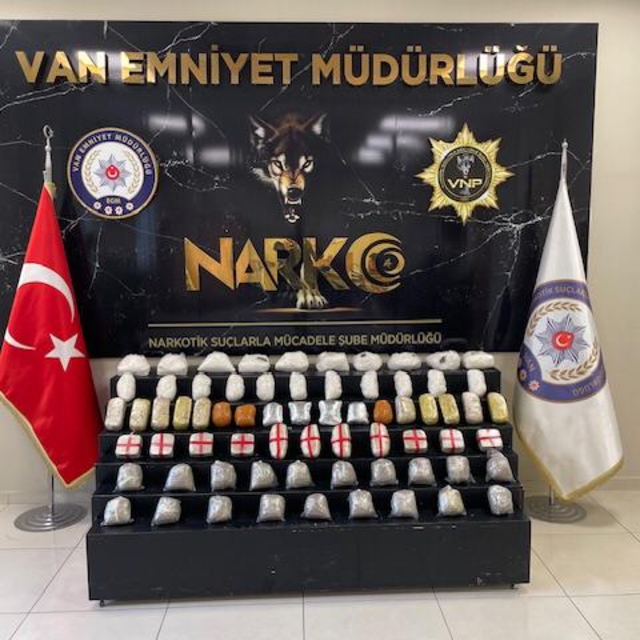 Van'da geçen hafta 55 kilo 350 gram uyuşturucu ele geçirildi