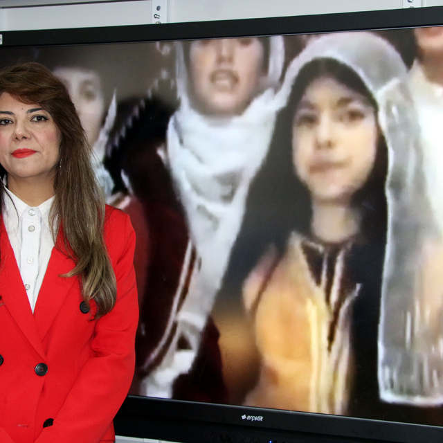 Müzik öğretmeninin 41 yıl önce söylediği türkü, yoğun ilgi gördü