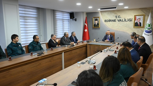 Edirne Valisi Sezer, gümrük personelini kabul etti