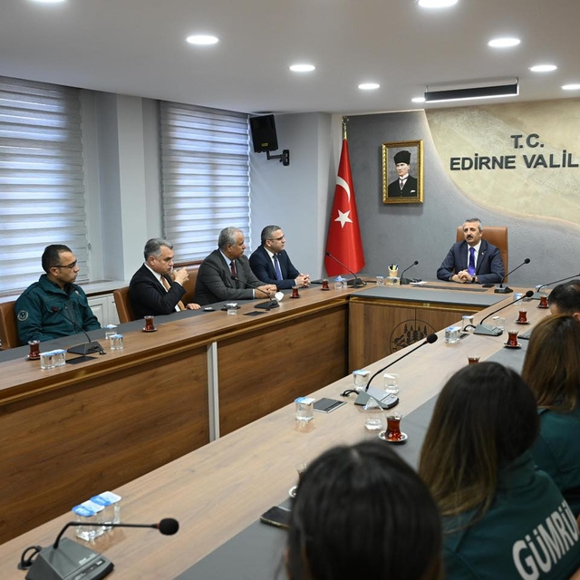 Edirne Valisi Sezer, gümrük personelini kabul etti