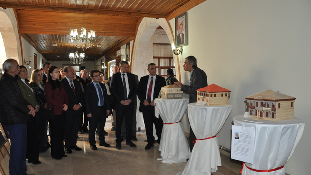 Silifke'deki tarihi konaklar ve köy evlerinin maketleri sergilendi