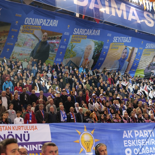 AK Parti Eskişehir İl Başkanı Albayrak'tan 8. Olağan İl Kongresi için teşek...