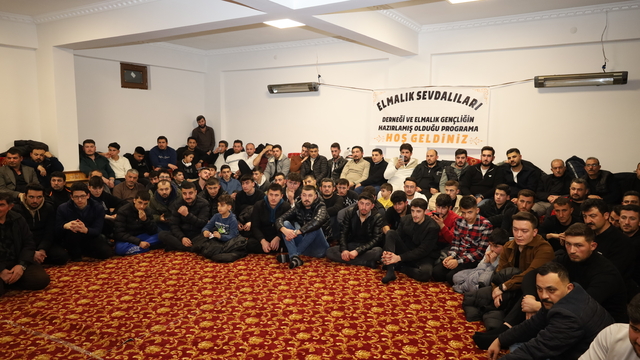 Elmalık köyü gençleri tanışma etkinliğinde buluştu