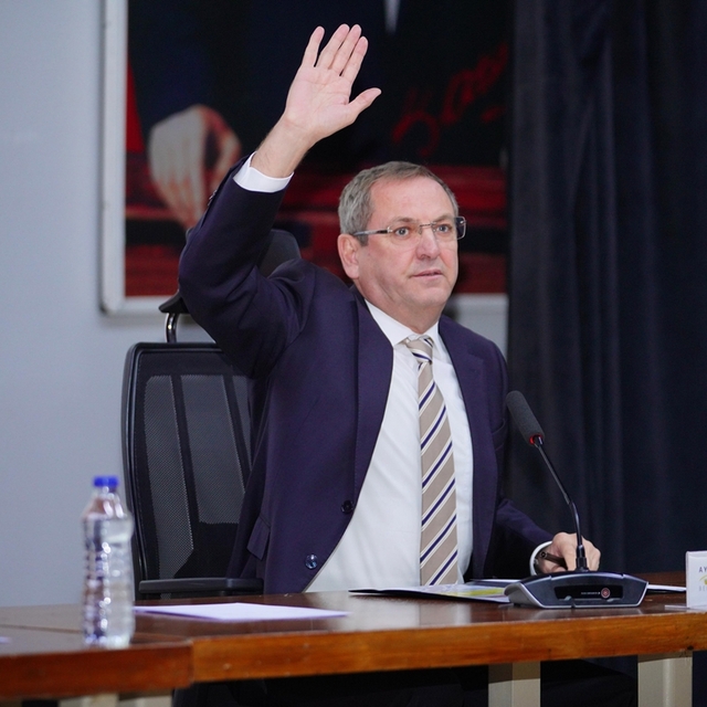 Ayvalık Belediye Meclisi olağanüstü toplantı gerçekleştirdi