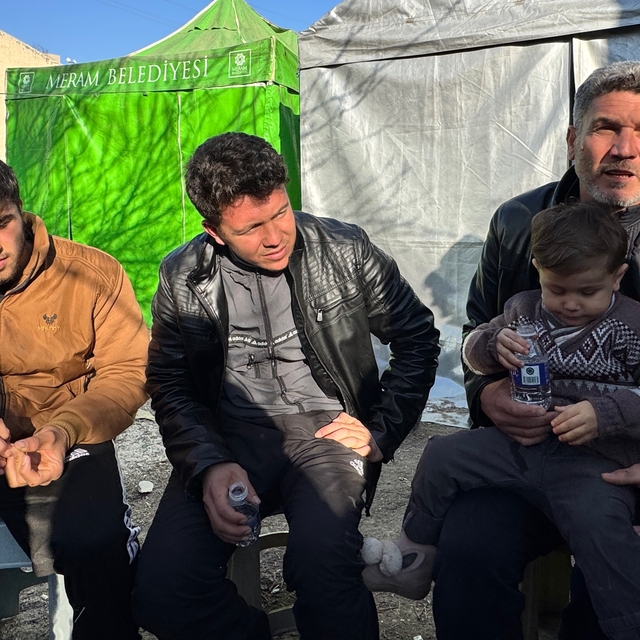 Konya'da çöken binanın enkazından kurtulanlar yaşadıkların anlattı