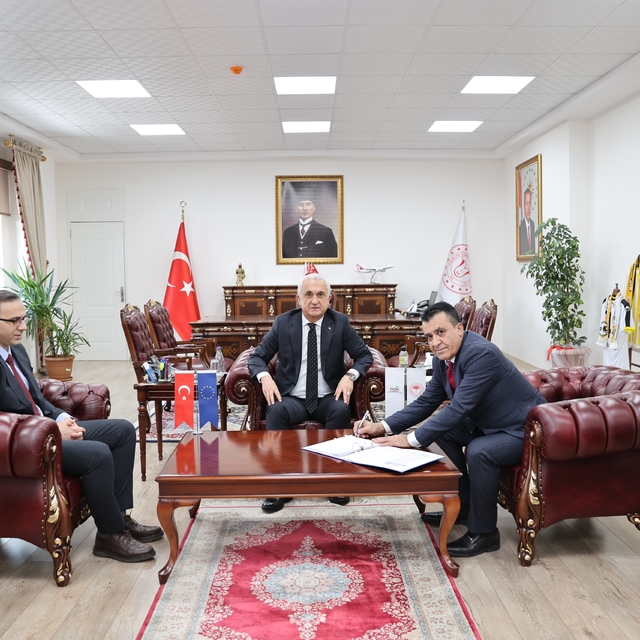 Malazgirt'te "Süt Toplama Merkezi" kurulacak