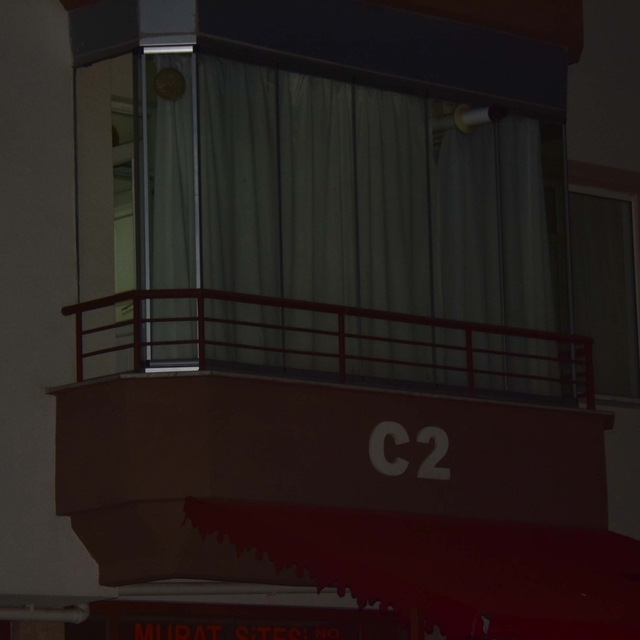 Aile içi tartışmasında katliam yaptı: Anne, baba ve kardeşini öldürüp, inti...