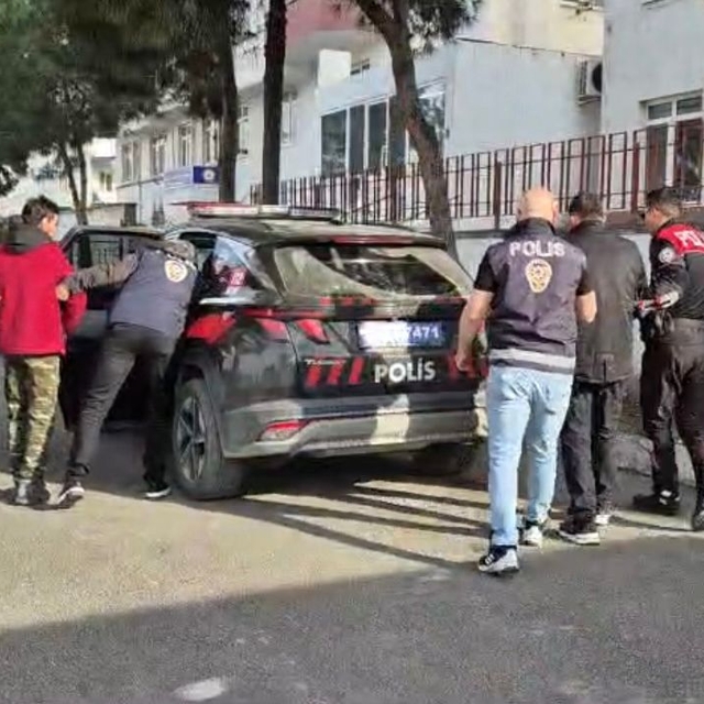 Balıkesir'de motosiklet çaldıkları öne sürülen 2 kişi yakalandı