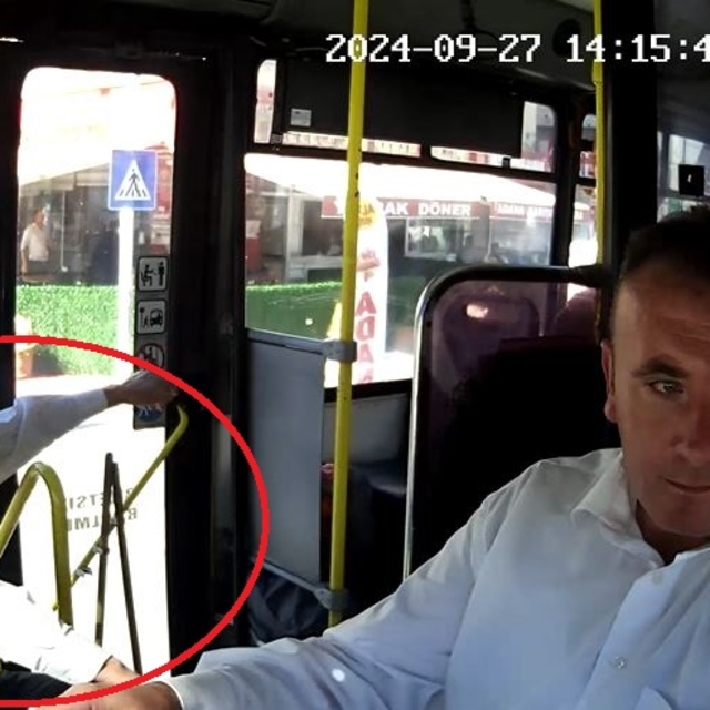 Yolcunun açık olan kapısından düşüp öldüğü halk otobüsünün şoförüne 6 yıl h...