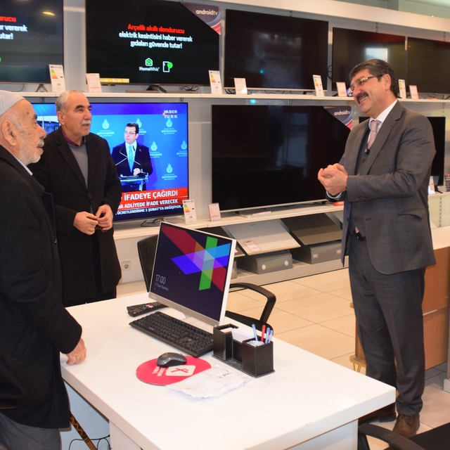 AK Parti Batman Milletvekili Nasıroğlu esnaf ve vatandaşlarla görüştü