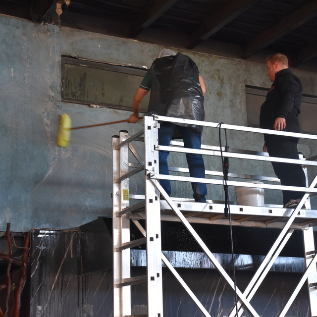 Trabzon'da restoranda çıkan yangın hasara neden oldu