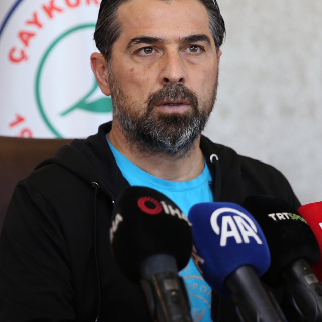 Çaykur Rizespor Teknik Direktörü Palut, Fenerbahçe maçı öncesi değerlendirm...