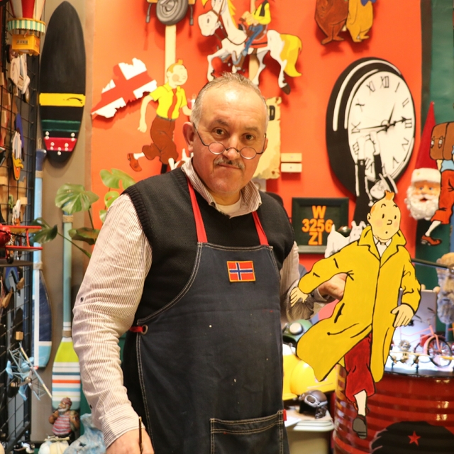 Tarihi çarşıda kurduğu atölye ile 'masal dünyası' yarattı