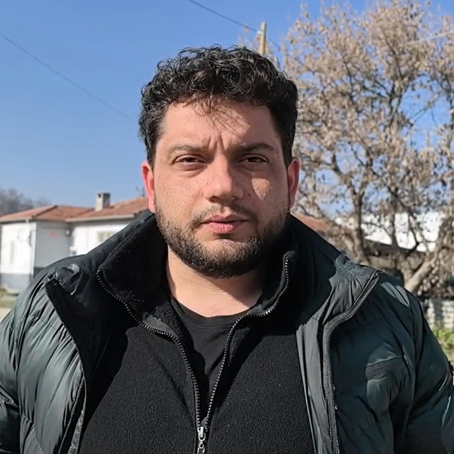 Jandarmayı gören şüpheli, kendisini kilitlediği evinde direniyor; ikna çaba...