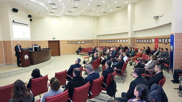 TÜ'de "Araştırma ve Uygulama Merkezleri Çalıştayı" düzenlendi