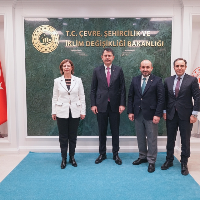 Eskişehir'de kapalı pazar yeri için Büyükşehir Belediyesine yer tahsisi yap...