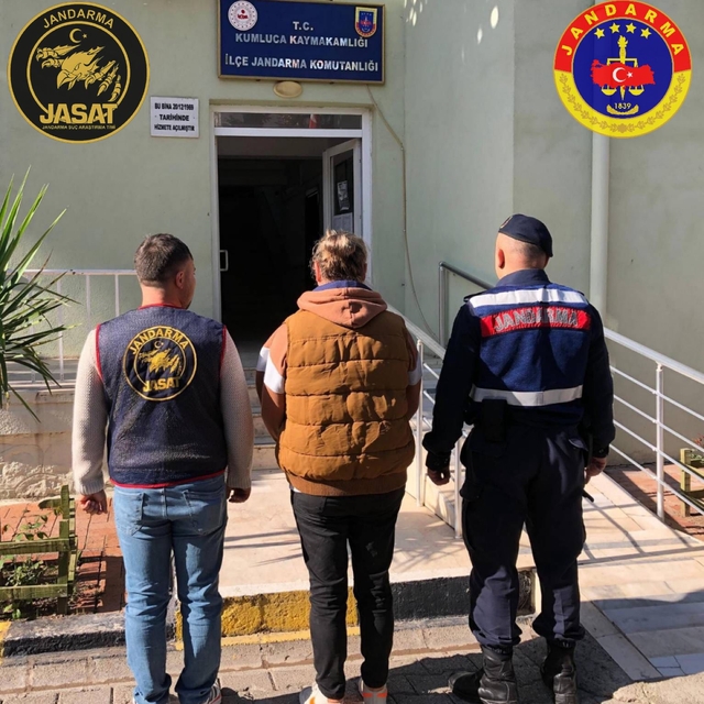 Antalya'da çeşitli suçlardan aranan 183 kişi yakalandı