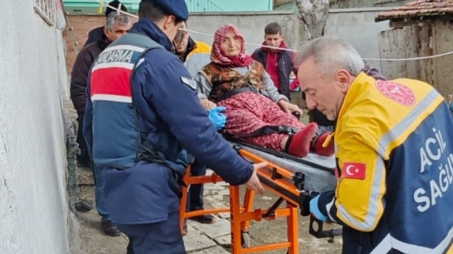 Çorum'da oğlunun "bakamam" dediği yaşlı kadın huzurevine yerleştirildi