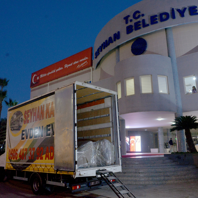 Adana'nın Seyhan Belediyesi'ne 'icra' şoku